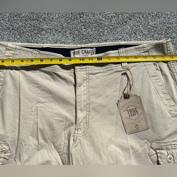 NWT TRUE CRAFT Flex Men’s Khaki Cargo Shorts - Size 40 - Picture 12 of 12